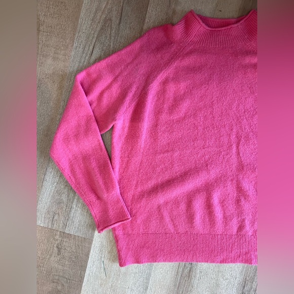 J crew roll neck super soft wool alpaca blend pink sweater size large - Picture 4 of 5